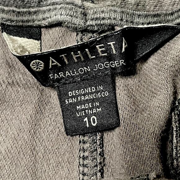 Athleta Camo Farallon Jogger Pants Green Gray Size 10 - Picture 8 of 8